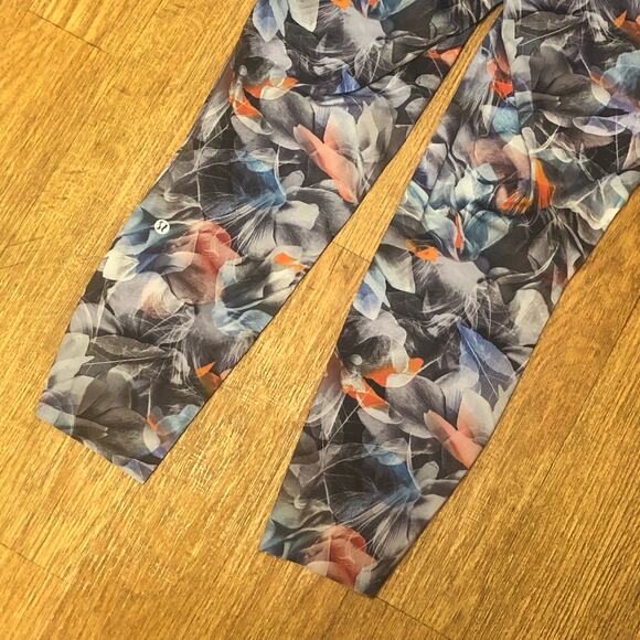 Lululemon Fast and Free High-Rise Tight 25” with Pockets in LUFL Size 12 - Picture 13 of 15